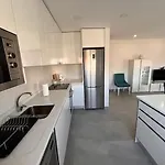 Stylish Near Oasis 아파트 나자레