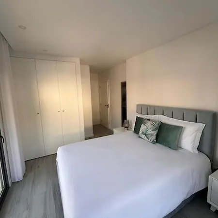 Stylish Near Oasis 아파트
