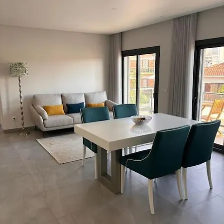 Апартаменты Stylish Near Oasis Назаре